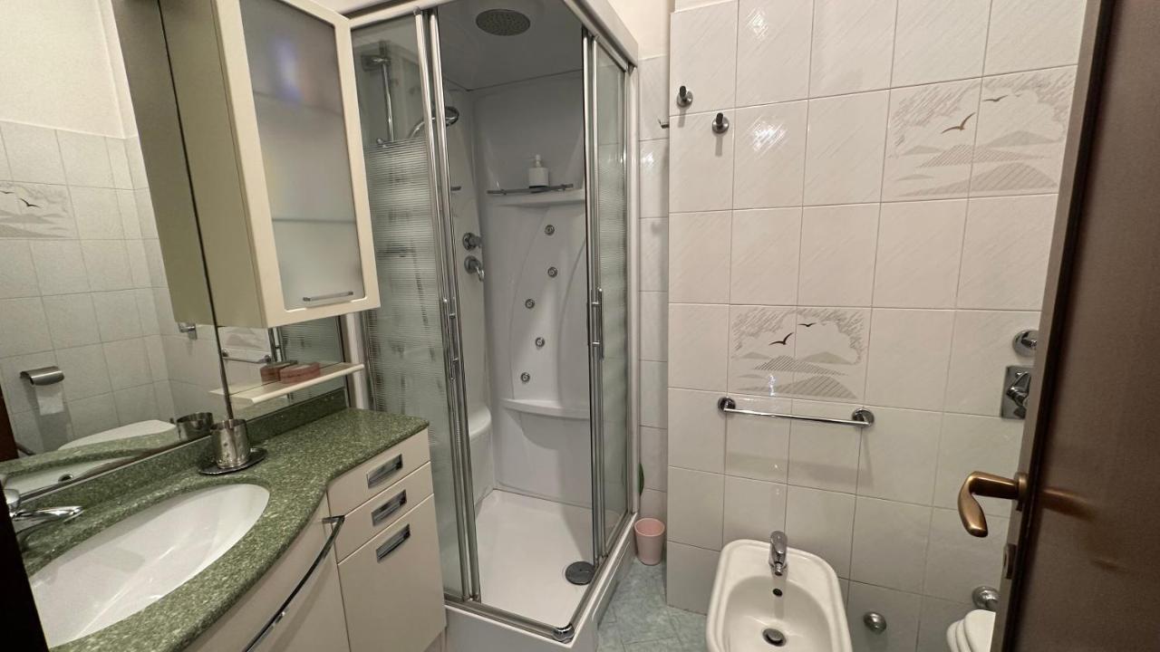 Dehomes - Two Bedrooms, Terrace, Wi-Fi, Tram To Centre & Rho Fiera Milão Exterior foto