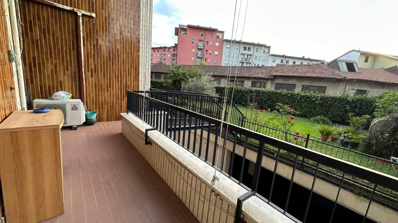 Dehomes - Two Bedrooms, Terrace, Wi-Fi, Tram To Centre & Rho Fiera Milão Exterior foto